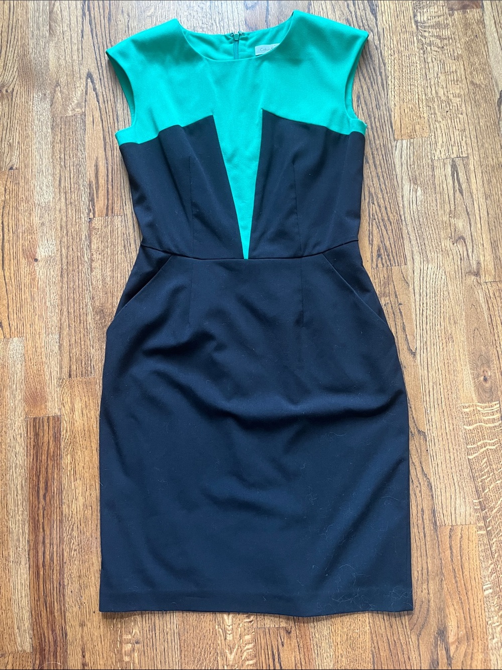 Calvin Klein Black and Emerald Colorblock Cap-Sleeve Dress